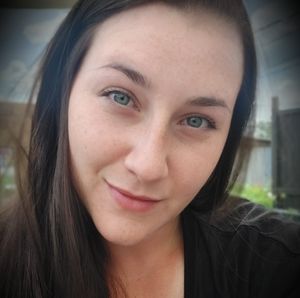 Meet your Posher, Alisha